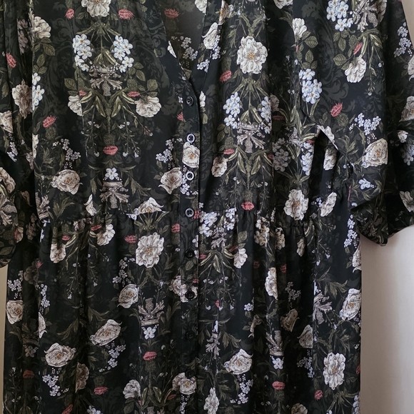 Torrid Outlander Lexie Floral Chiffon Hi-Lo Babydoll Tunic - Picture 5 of 16